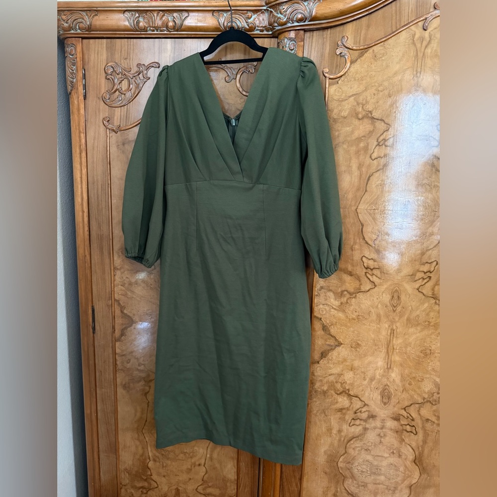 Vixen Micheline Pitt Bawdy Wiggle in Olive